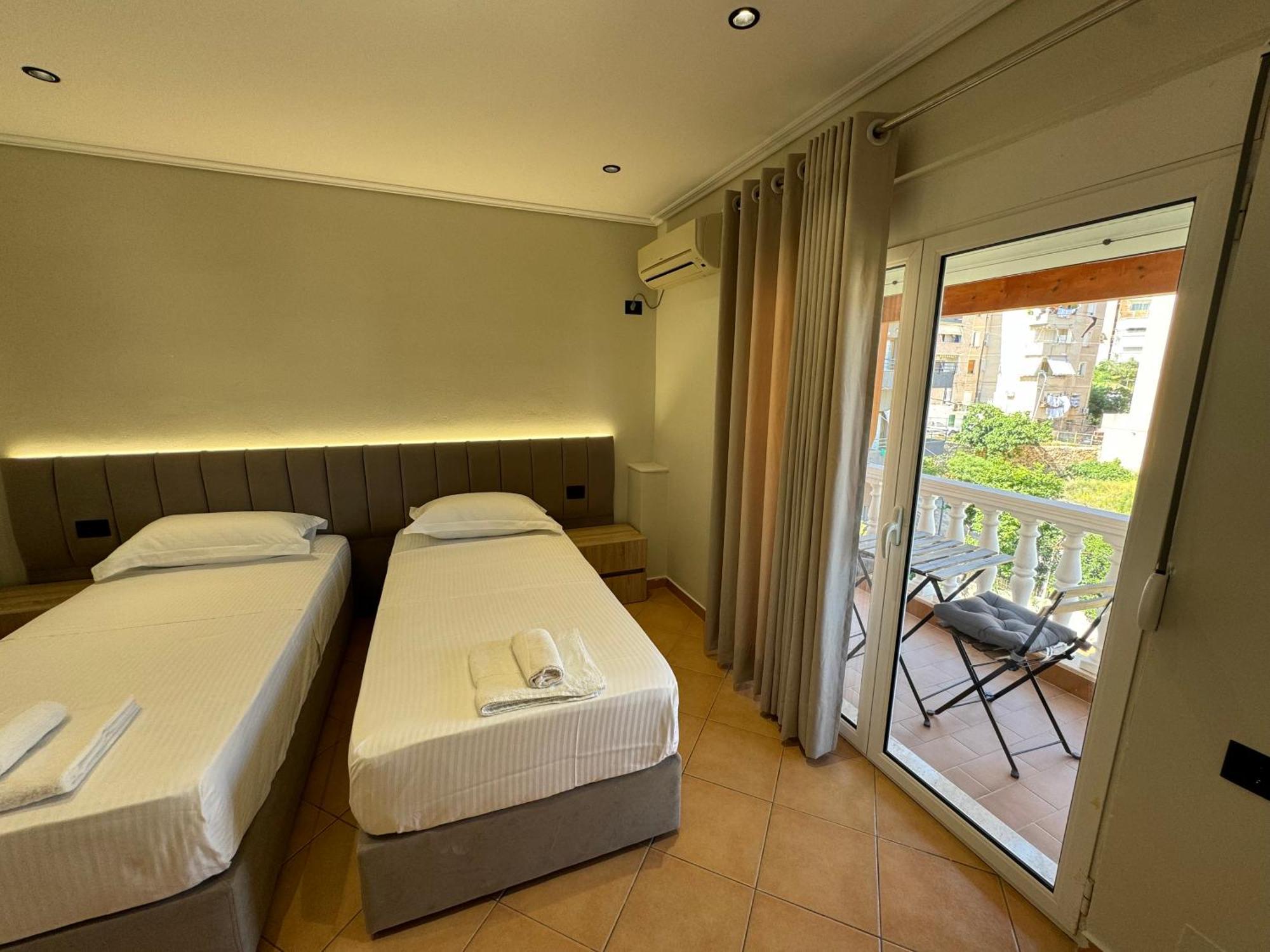 Garden Villa Apartments Sarande Exterior photo