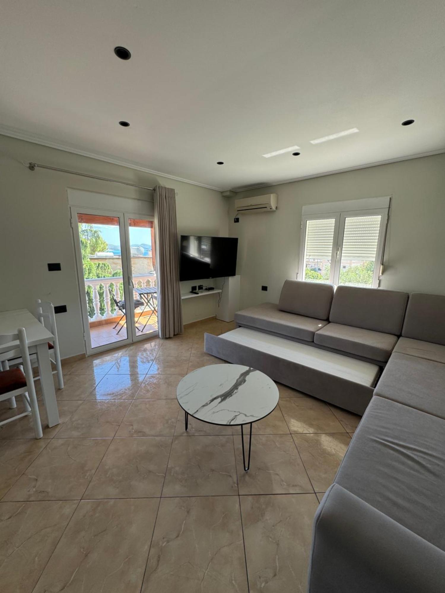 Garden Villa Apartments Sarande Exterior photo