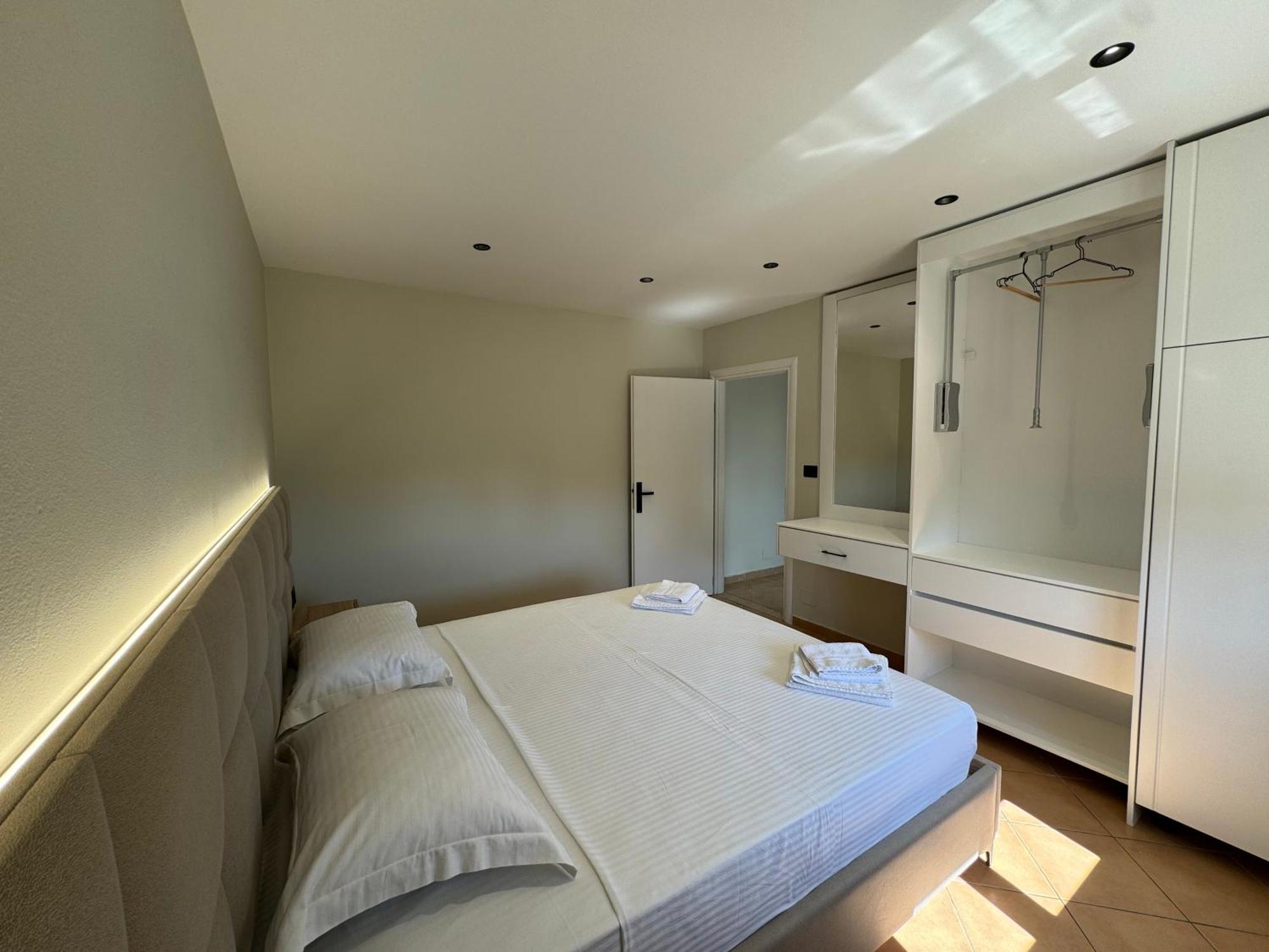 Garden Villa Apartments Sarande Exterior photo